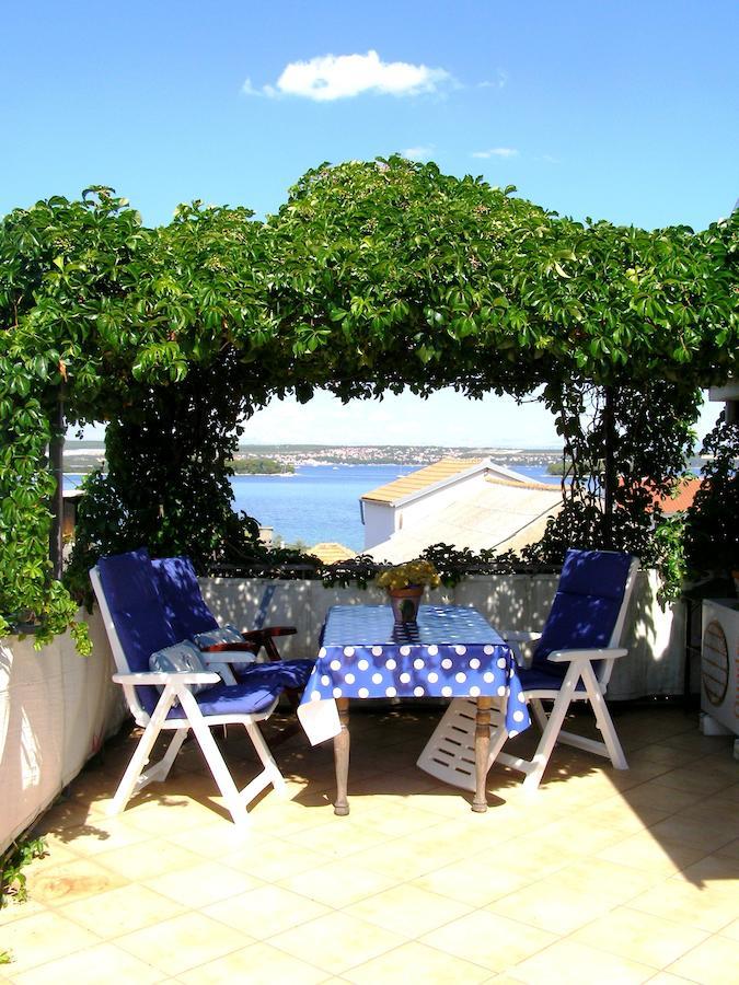 Charming Dalmatian Apartment With Panoramic View Tkon Pokoj fotografie